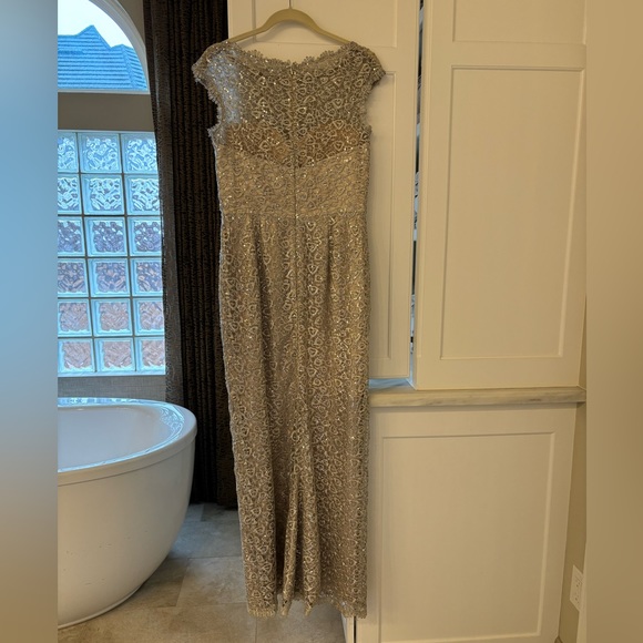 Montage by Mon Cheri. Formal gown. Mother of the bride . Elegant evening dress - Picture 6 of 13